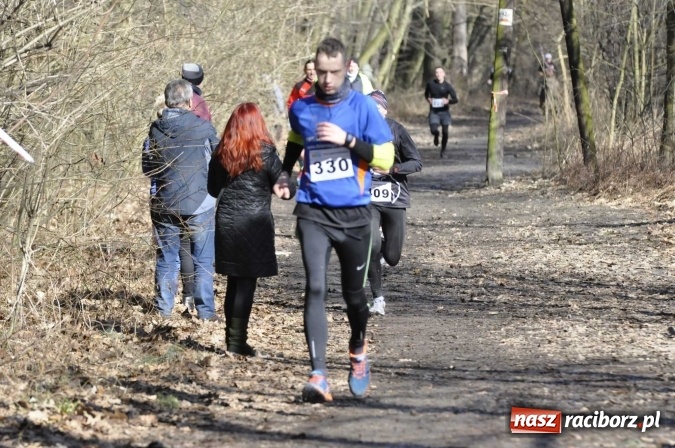 Zdjęcie w galerii na portalu naszraciborz.pl: VI Bieg Twardziela. Piękna pogoda, trudna trasa, rekordowa liczba uczestników wiadomości z regionu
