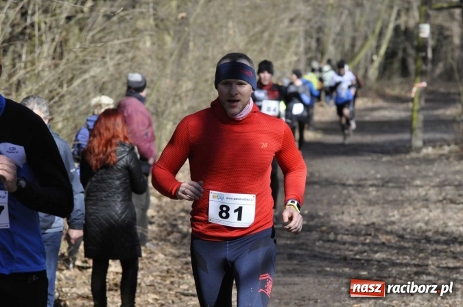 Zdjęcie w galerii na portalu naszraciborz.pl: VI Bieg Twardziela. Piękna pogoda, trudna trasa, rekordowa liczba uczestników wiadomości z regionu