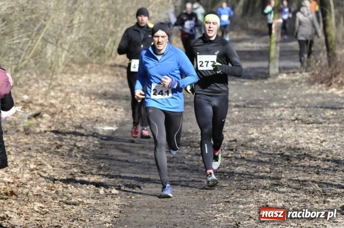 Zdjęcie w galerii na portalu naszraciborz.pl: VI Bieg Twardziela. Piękna pogoda, trudna trasa, rekordowa liczba uczestników wiadomości z regionu