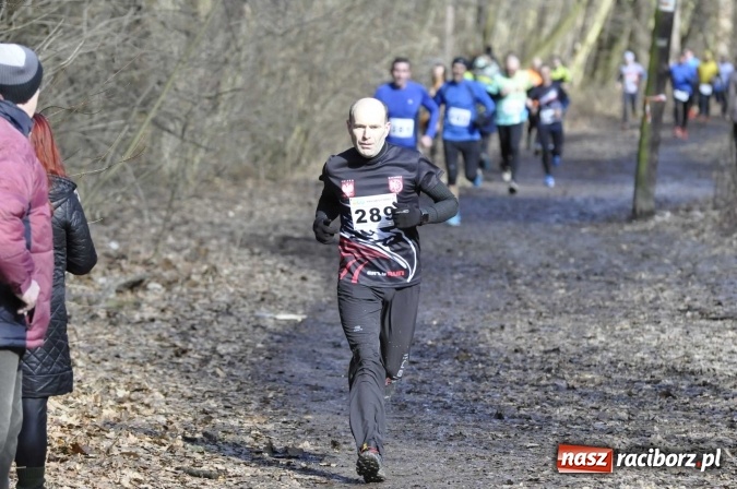 Zdjęcie w galerii na portalu naszraciborz.pl: VI Bieg Twardziela. Piękna pogoda, trudna trasa, rekordowa liczba uczestników wiadomości z regionu