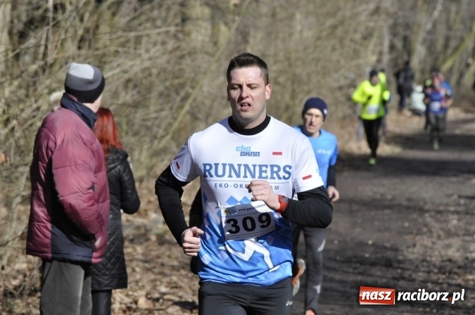 Zdjęcie w galerii na portalu naszraciborz.pl: VI Bieg Twardziela. Piękna pogoda, trudna trasa, rekordowa liczba uczestników wiadomości z regionu