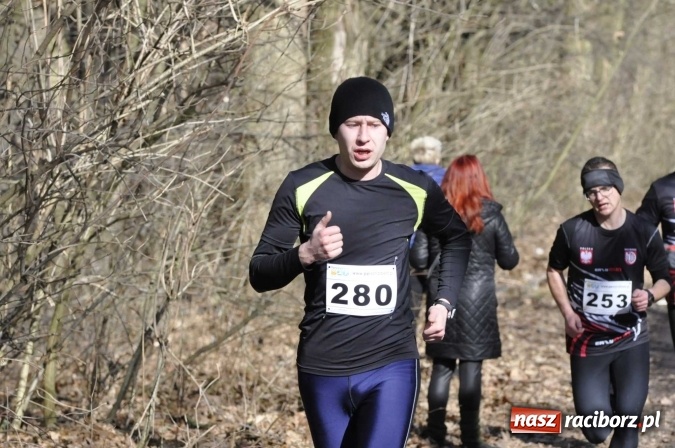 Zdjęcie w galerii na portalu naszraciborz.pl: VI Bieg Twardziela. Piękna pogoda, trudna trasa, rekordowa liczba uczestników wiadomości z regionu