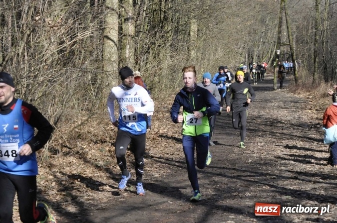 Zdjęcie w galerii na portalu naszraciborz.pl: VI Bieg Twardziela. Piękna pogoda, trudna trasa, rekordowa liczba uczestników wiadomości z regionu