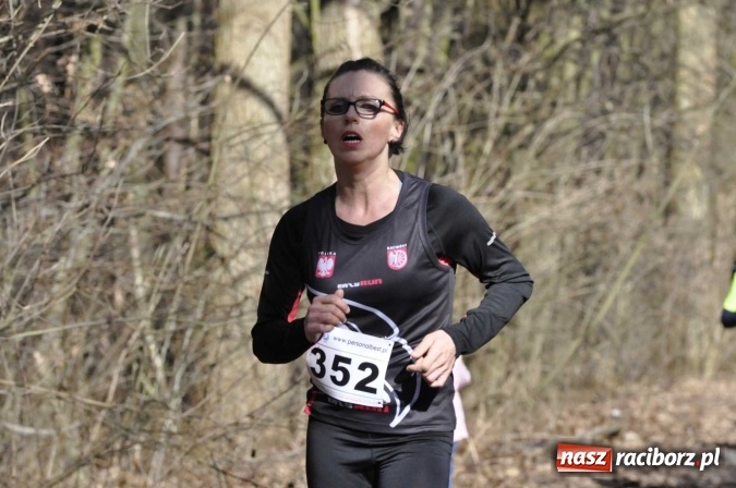 Zdjęcie w galerii na portalu naszraciborz.pl: VI Bieg Twardziela. Piękna pogoda, trudna trasa, rekordowa liczba uczestników wiadomości z regionu