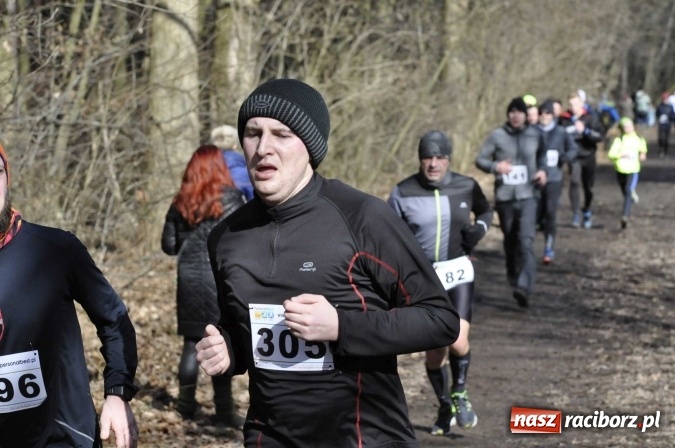 Zdjęcie w galerii na portalu naszraciborz.pl: VI Bieg Twardziela. Piękna pogoda, trudna trasa, rekordowa liczba uczestników wiadomości z regionu