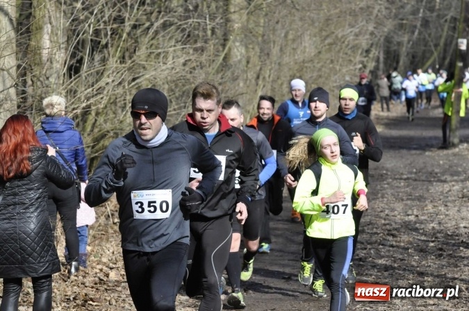 Zdjęcie w galerii na portalu naszraciborz.pl: VI Bieg Twardziela. Piękna pogoda, trudna trasa, rekordowa liczba uczestników wiadomości z regionu