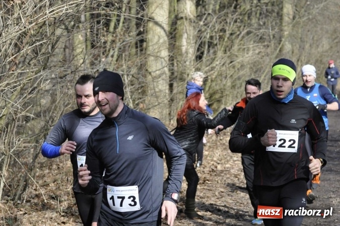Zdjęcie w galerii na portalu naszraciborz.pl: VI Bieg Twardziela. Piękna pogoda, trudna trasa, rekordowa liczba uczestników wiadomości z regionu