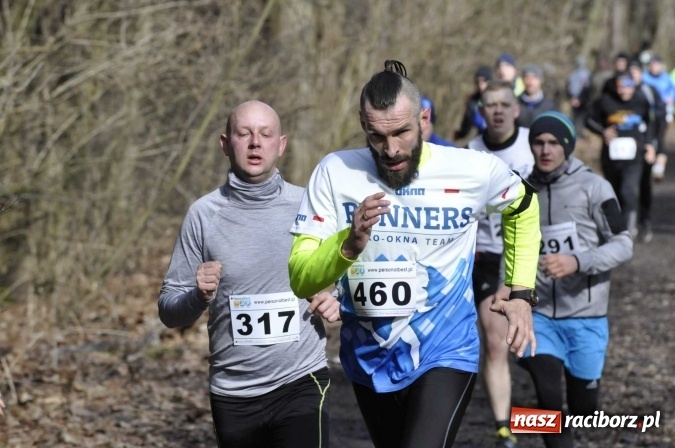 Zdjęcie w galerii na portalu naszraciborz.pl: VI Bieg Twardziela. Piękna pogoda, trudna trasa, rekordowa liczba uczestników wiadomości z regionu