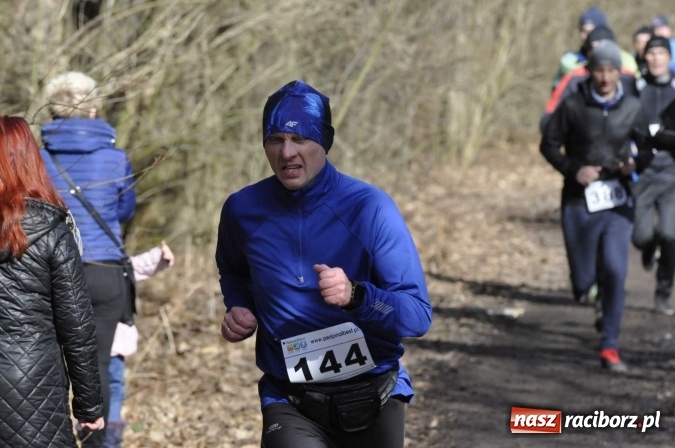 Zdjęcie w galerii na portalu naszraciborz.pl: VI Bieg Twardziela. Piękna pogoda, trudna trasa, rekordowa liczba uczestników wiadomości z regionu