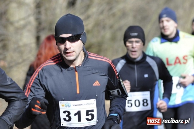 Zdjęcie w galerii na portalu naszraciborz.pl: VI Bieg Twardziela. Piękna pogoda, trudna trasa, rekordowa liczba uczestników wiadomości z regionu