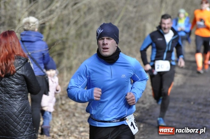 Zdjęcie w galerii na portalu naszraciborz.pl: VI Bieg Twardziela. Piękna pogoda, trudna trasa, rekordowa liczba uczestników wiadomości z regionu
