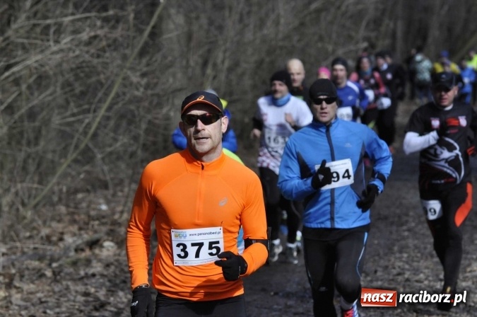 Zdjęcie w galerii na portalu naszraciborz.pl: VI Bieg Twardziela. Piękna pogoda, trudna trasa, rekordowa liczba uczestników wiadomości z regionu