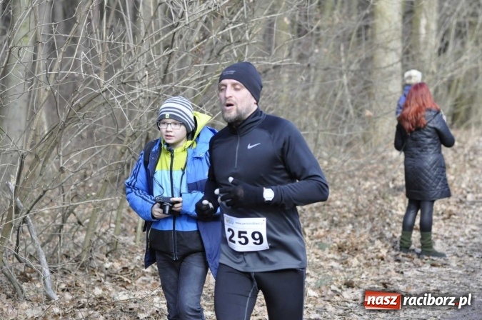 Zdjęcie w galerii na portalu naszraciborz.pl: VI Bieg Twardziela. Piękna pogoda, trudna trasa, rekordowa liczba uczestników wiadomości z regionu