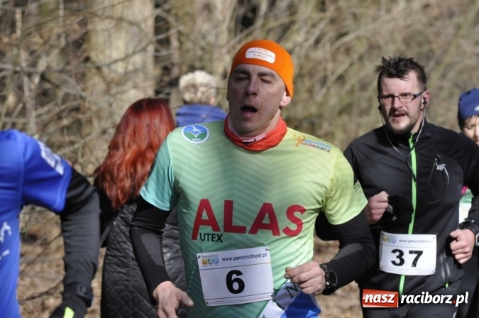 Zdjęcie w galerii na portalu naszraciborz.pl: VI Bieg Twardziela. Piękna pogoda, trudna trasa, rekordowa liczba uczestników wiadomości z regionu