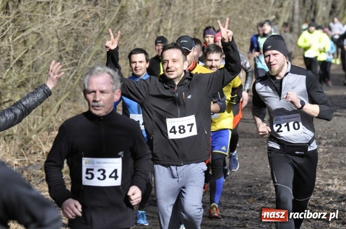 Zdjęcie w galerii na portalu naszraciborz.pl: VI Bieg Twardziela. Piękna pogoda, trudna trasa, rekordowa liczba uczestników wiadomości z regionu