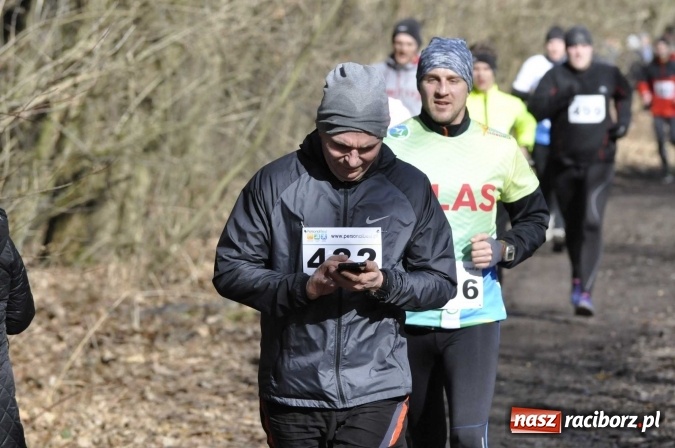 Zdjęcie w galerii na portalu naszraciborz.pl: VI Bieg Twardziela. Piękna pogoda, trudna trasa, rekordowa liczba uczestników wiadomości z regionu