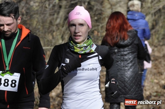 Zdjęcie w galerii na portalu naszraciborz.pl: VI Bieg Twardziela. Piękna pogoda, trudna trasa, rekordowa liczba uczestników wiadomości z regionu