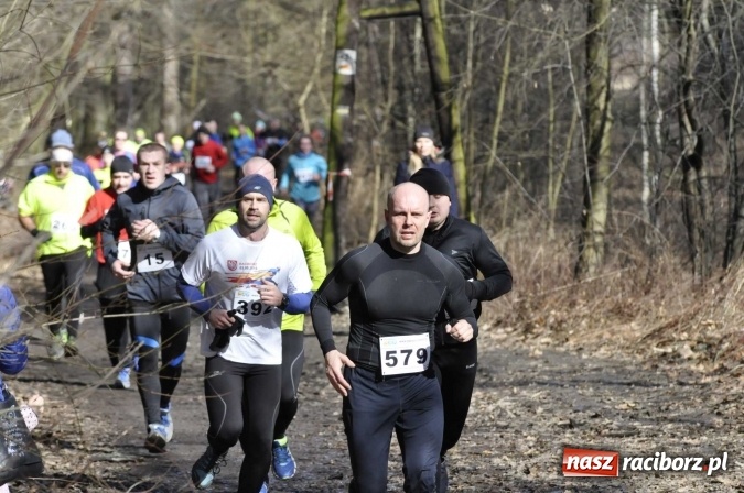 Zdjęcie w galerii na portalu naszraciborz.pl: VI Bieg Twardziela. Piękna pogoda, trudna trasa, rekordowa liczba uczestników wiadomości z regionu