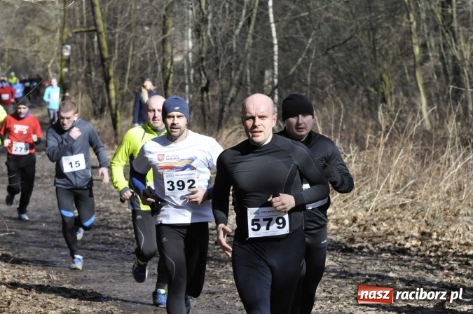 Zdjęcie w galerii na portalu naszraciborz.pl: VI Bieg Twardziela. Piękna pogoda, trudna trasa, rekordowa liczba uczestników wiadomości z regionu