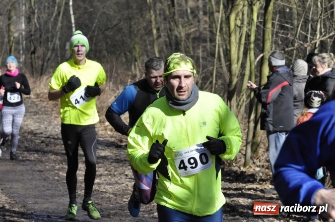 Zdjęcie w galerii na portalu naszraciborz.pl: VI Bieg Twardziela. Piękna pogoda, trudna trasa, rekordowa liczba uczestników wiadomości z regionu