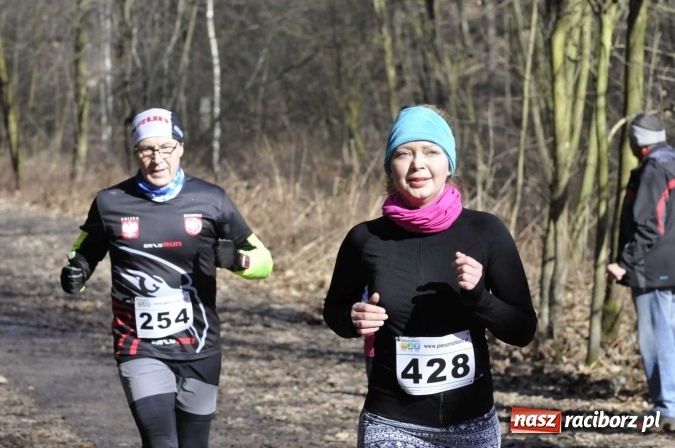 Zdjęcie w galerii na portalu naszraciborz.pl: VI Bieg Twardziela. Piękna pogoda, trudna trasa, rekordowa liczba uczestników wiadomości z regionu
