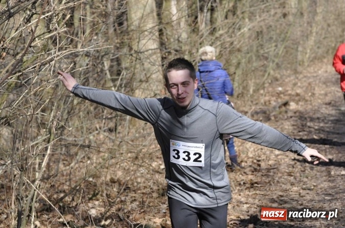 Zdjęcie w galerii na portalu naszraciborz.pl: VI Bieg Twardziela. Piękna pogoda, trudna trasa, rekordowa liczba uczestników wiadomości z regionu