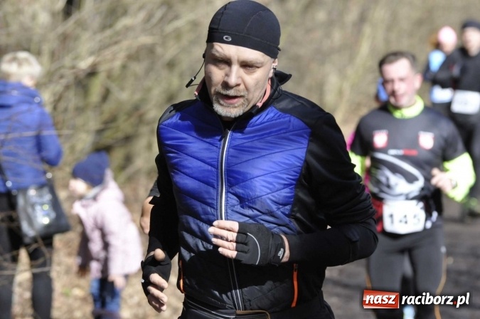 Zdjęcie w galerii na portalu naszraciborz.pl: VI Bieg Twardziela. Piękna pogoda, trudna trasa, rekordowa liczba uczestników wiadomości z regionu