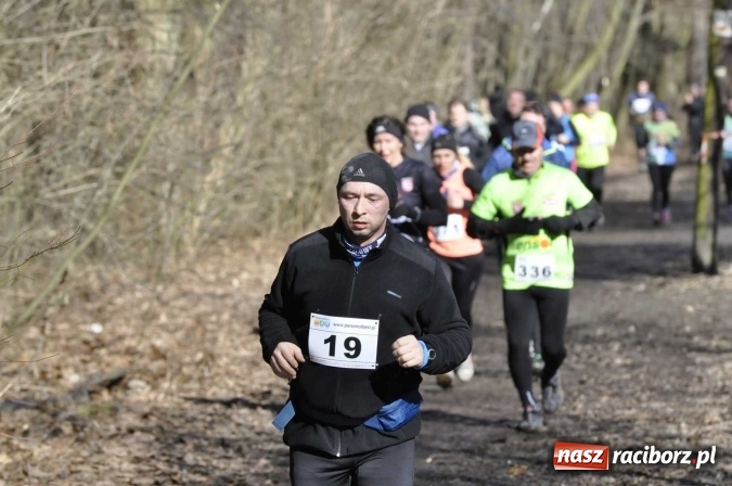 Zdjęcie w galerii na portalu naszraciborz.pl: VI Bieg Twardziela. Piękna pogoda, trudna trasa, rekordowa liczba uczestników wiadomości z regionu