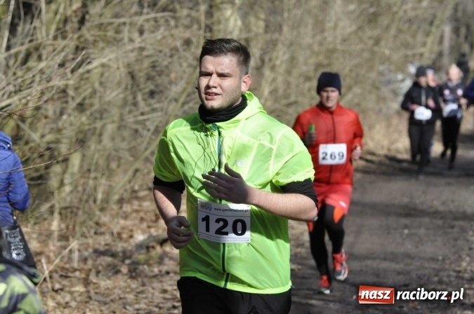 Zdjęcie w galerii na portalu naszraciborz.pl: VI Bieg Twardziela. Piękna pogoda, trudna trasa, rekordowa liczba uczestników wiadomości z regionu