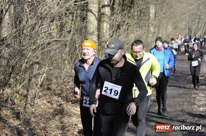 Zdjęcie w galerii na portalu naszraciborz.pl: VI Bieg Twardziela. Piękna pogoda, trudna trasa, rekordowa liczba uczestników wiadomości z regionu