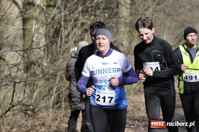 Zdjęcie w galerii na portalu naszraciborz.pl: VI Bieg Twardziela. Piękna pogoda, trudna trasa, rekordowa liczba uczestników wiadomości z regionu