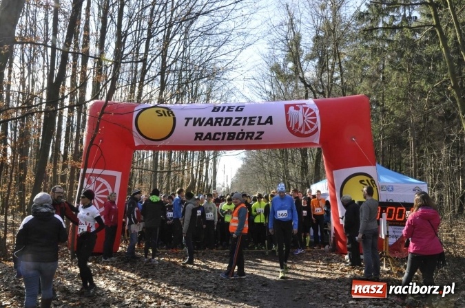 Zdjęcie w galerii na portalu naszraciborz.pl: VI Bieg Twardziela. Piękna pogoda, trudna trasa, rekordowa liczba uczestników wiadomości z regionu