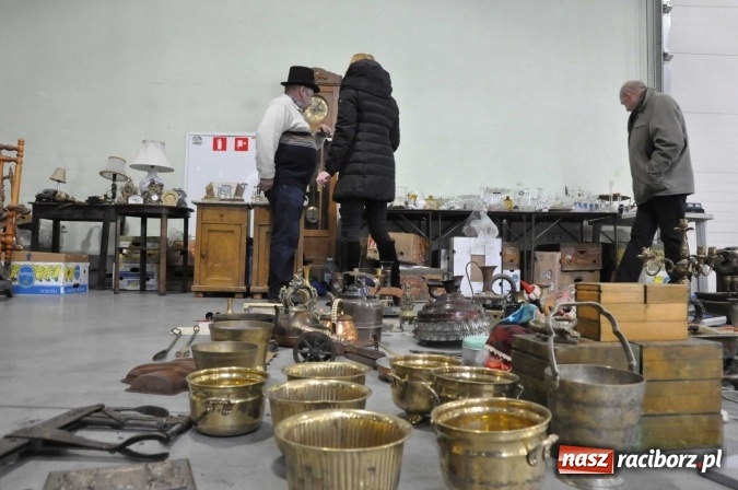 Zdjęcie w galerii na portalu naszraciborz.pl: Pietrowicki targ staroci z coraz większą frekwencją  wiadomości z regionu