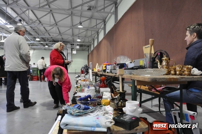 Zdjęcie w galerii na portalu naszraciborz.pl: Pietrowicki targ staroci z coraz większą frekwencją  wiadomości z regionu