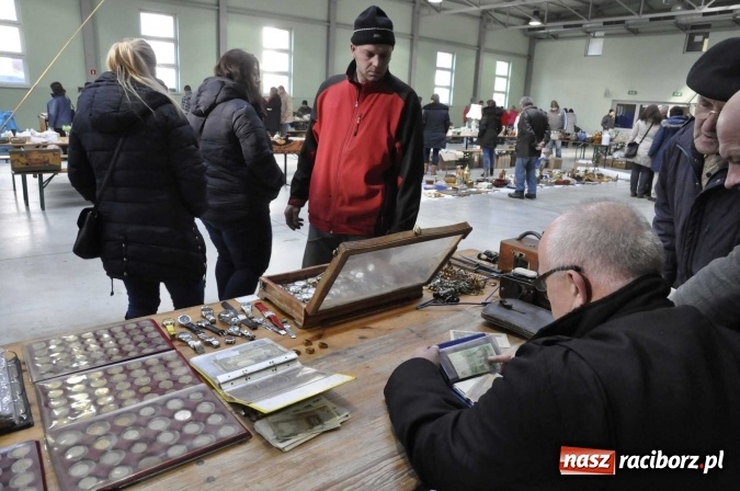 Zdjęcie w galerii na portalu naszraciborz.pl: Pietrowicki targ staroci z coraz większą frekwencją  wiadomości z regionu