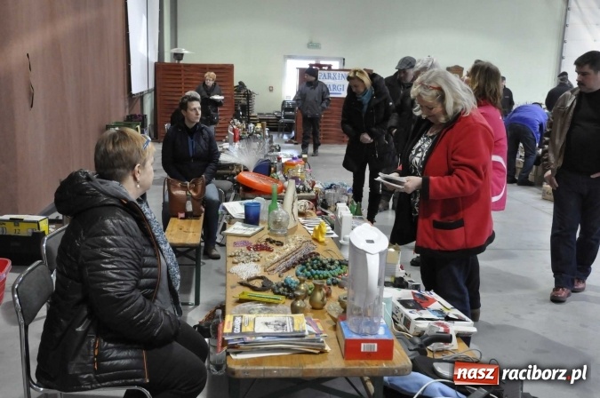 Zdjęcie w galerii na portalu naszraciborz.pl: Pietrowicki targ staroci z coraz większą frekwencją  wiadomości z regionu