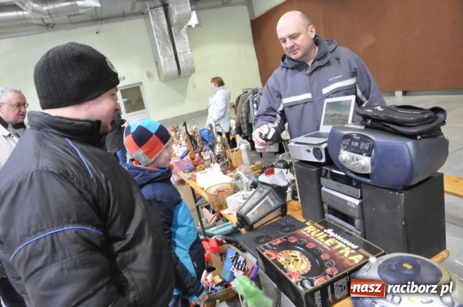 Zdjęcie w galerii na portalu naszraciborz.pl: Pietrowicki targ staroci z coraz większą frekwencją  wiadomości z regionu