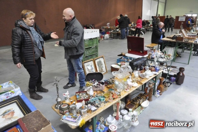 Zdjęcie w galerii na portalu naszraciborz.pl: Pietrowicki targ staroci z coraz większą frekwencją  wiadomości z regionu