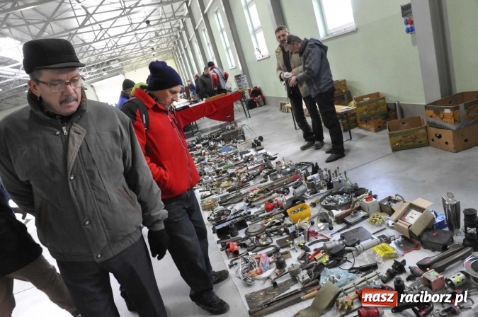 Zdjęcie w galerii na portalu naszraciborz.pl: Pietrowicki targ staroci z coraz większą frekwencją  wiadomości z regionu
