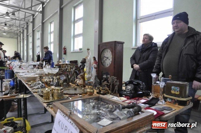 Zdjęcie w galerii na portalu naszraciborz.pl: Pietrowicki targ staroci z coraz większą frekwencją  wiadomości z regionu