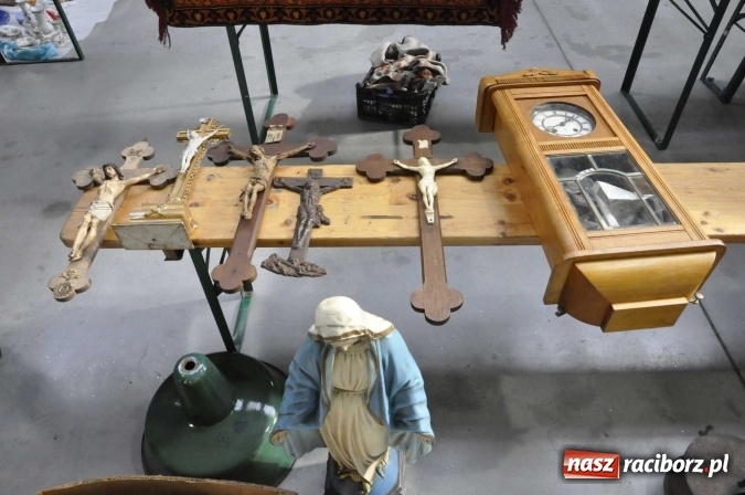 Zdjęcie w galerii na portalu naszraciborz.pl: Pietrowicki targ staroci z coraz większą frekwencją  wiadomości z regionu