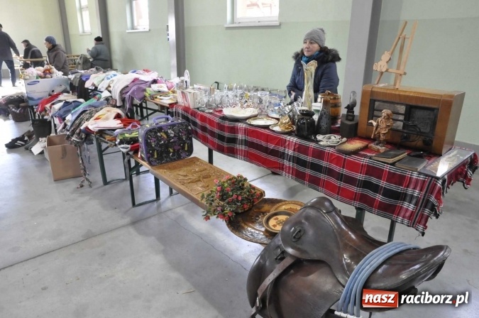 Zdjęcie w galerii na portalu naszraciborz.pl: Pietrowicki targ staroci z coraz większą frekwencją  wiadomości z regionu