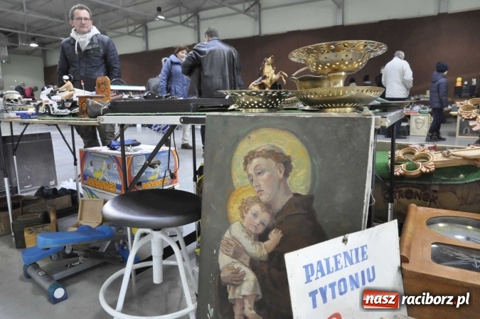 Zdjęcie w galerii na portalu naszraciborz.pl: Pietrowicki targ staroci z coraz większą frekwencją  wiadomości z regionu