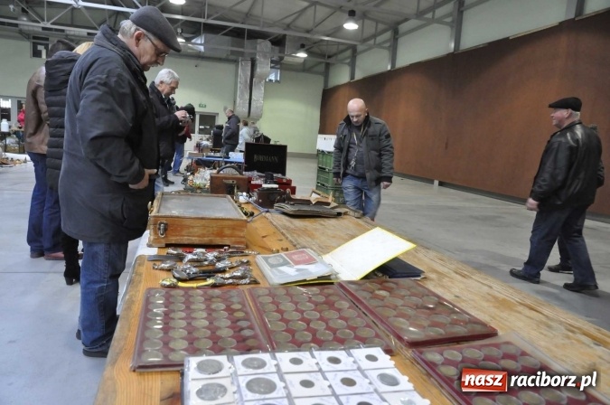 Zdjęcie w galerii na portalu naszraciborz.pl: Pietrowicki targ staroci z coraz większą frekwencją  wiadomości z regionu