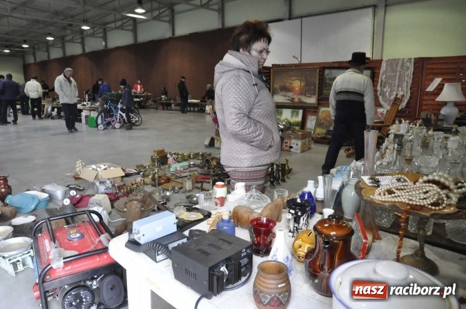 Zdjęcie w galerii na portalu naszraciborz.pl: Pietrowicki targ staroci z coraz większą frekwencją  wiadomości z regionu