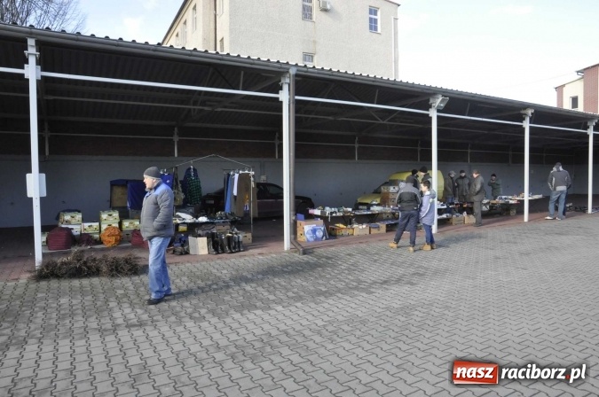 Zdjęcie w galerii na portalu naszraciborz.pl: Pietrowicki targ staroci z coraz większą frekwencją  wiadomości z regionu