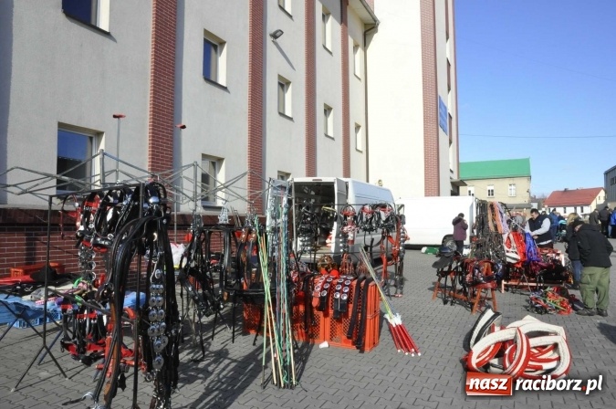 Zdjęcie w galerii na portalu naszraciborz.pl: Pietrowicki targ staroci z coraz większą frekwencją  wiadomości z regionu