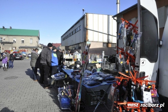 Zdjęcie w galerii na portalu naszraciborz.pl: Pietrowicki targ staroci z coraz większą frekwencją  wiadomości z regionu