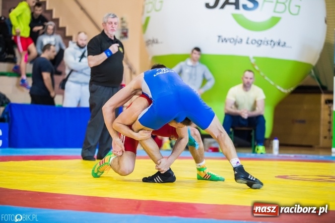 Zdjęcie w galerii na portalu naszraciborz.pl: W Rudniku trwa Puchar Polski w zapasach  wiadomości z regionu