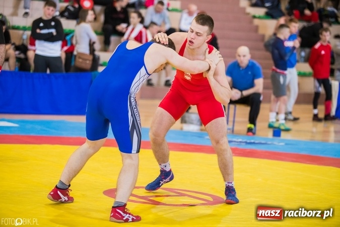 Zdjęcie w galerii na portalu naszraciborz.pl: W Rudniku trwa Puchar Polski w zapasach  wiadomości z regionu